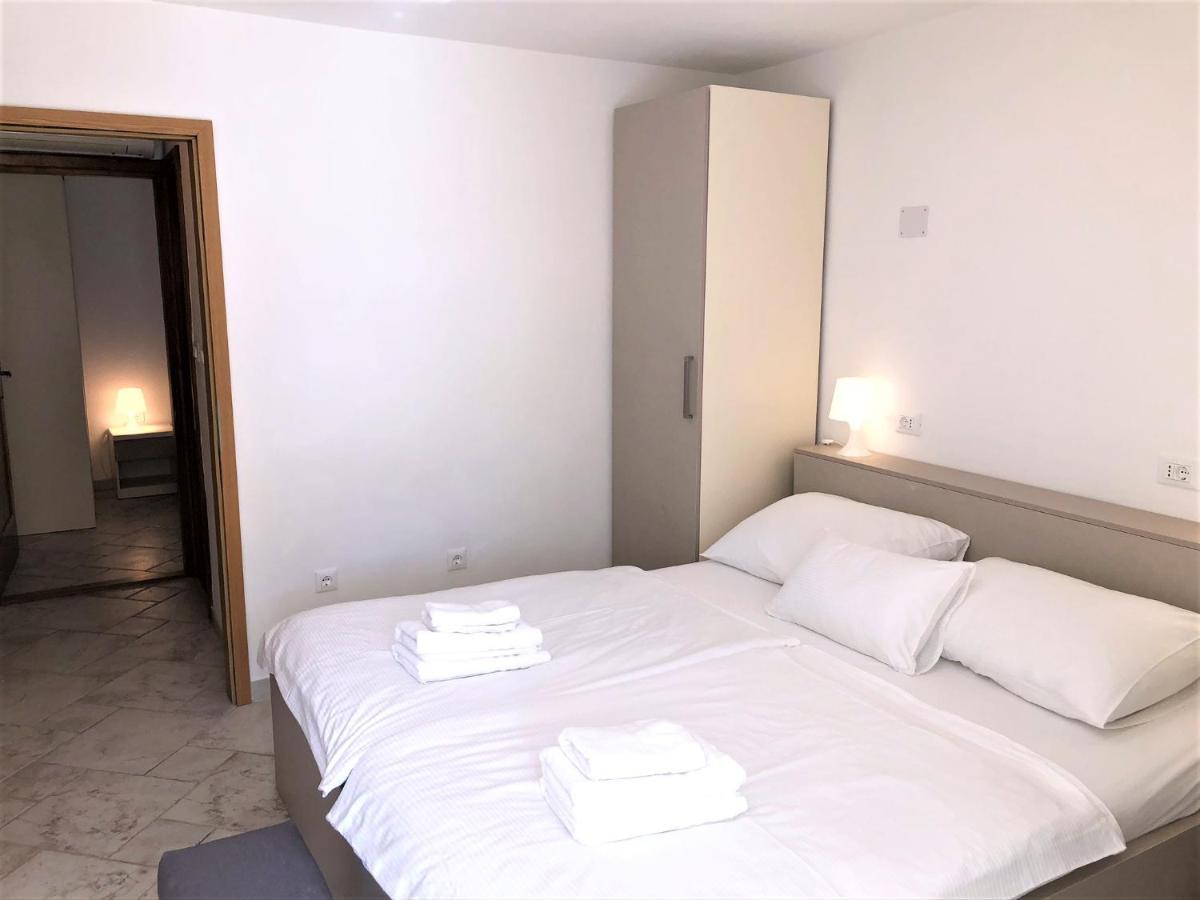 Apartments Trlika Kampor 外观 照片