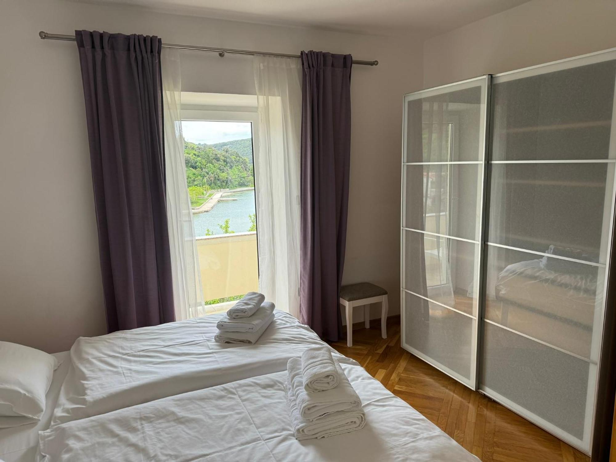 Apartments Trlika Kampor 外观 照片