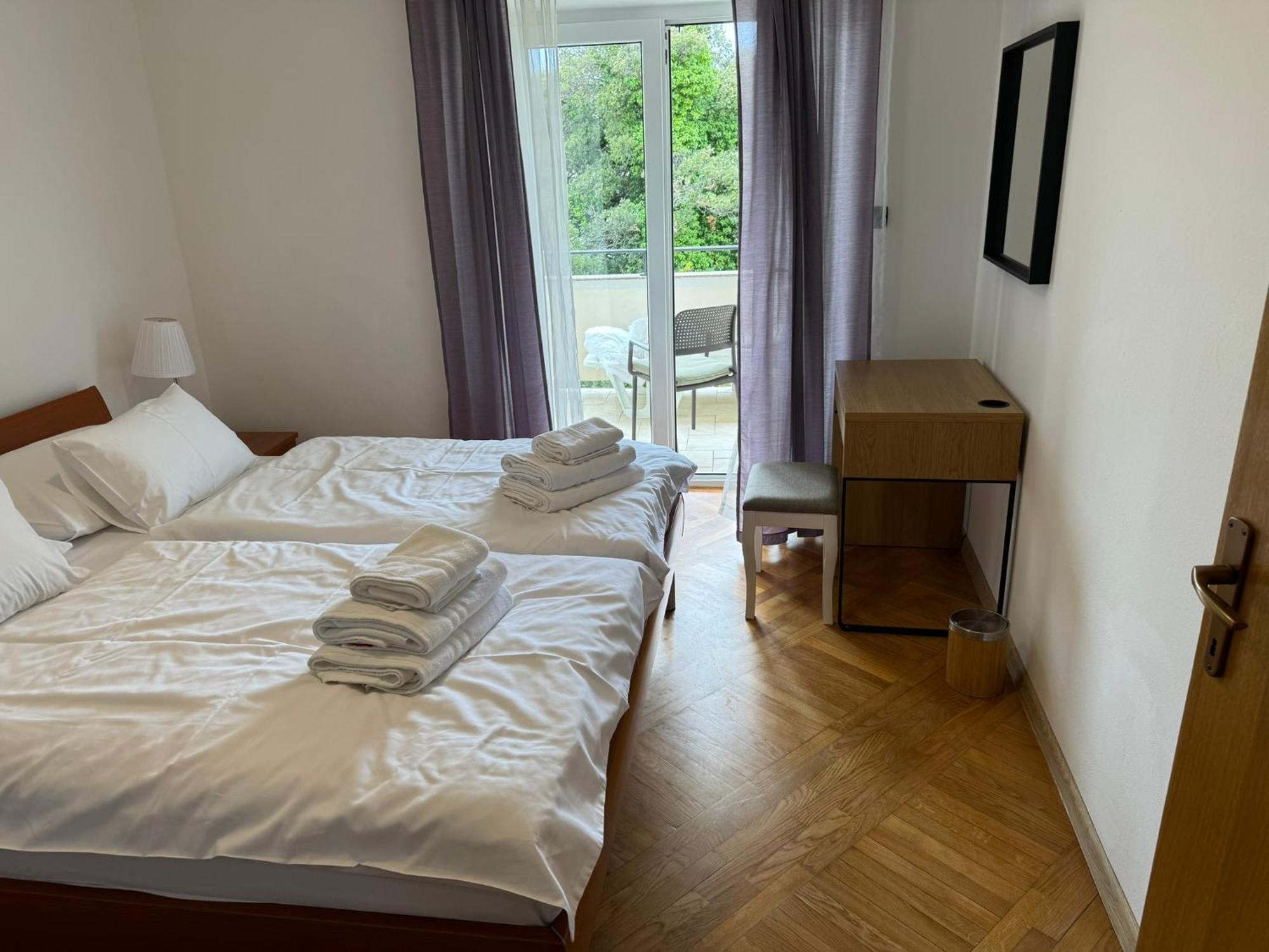 Apartments Trlika Kampor 外观 照片